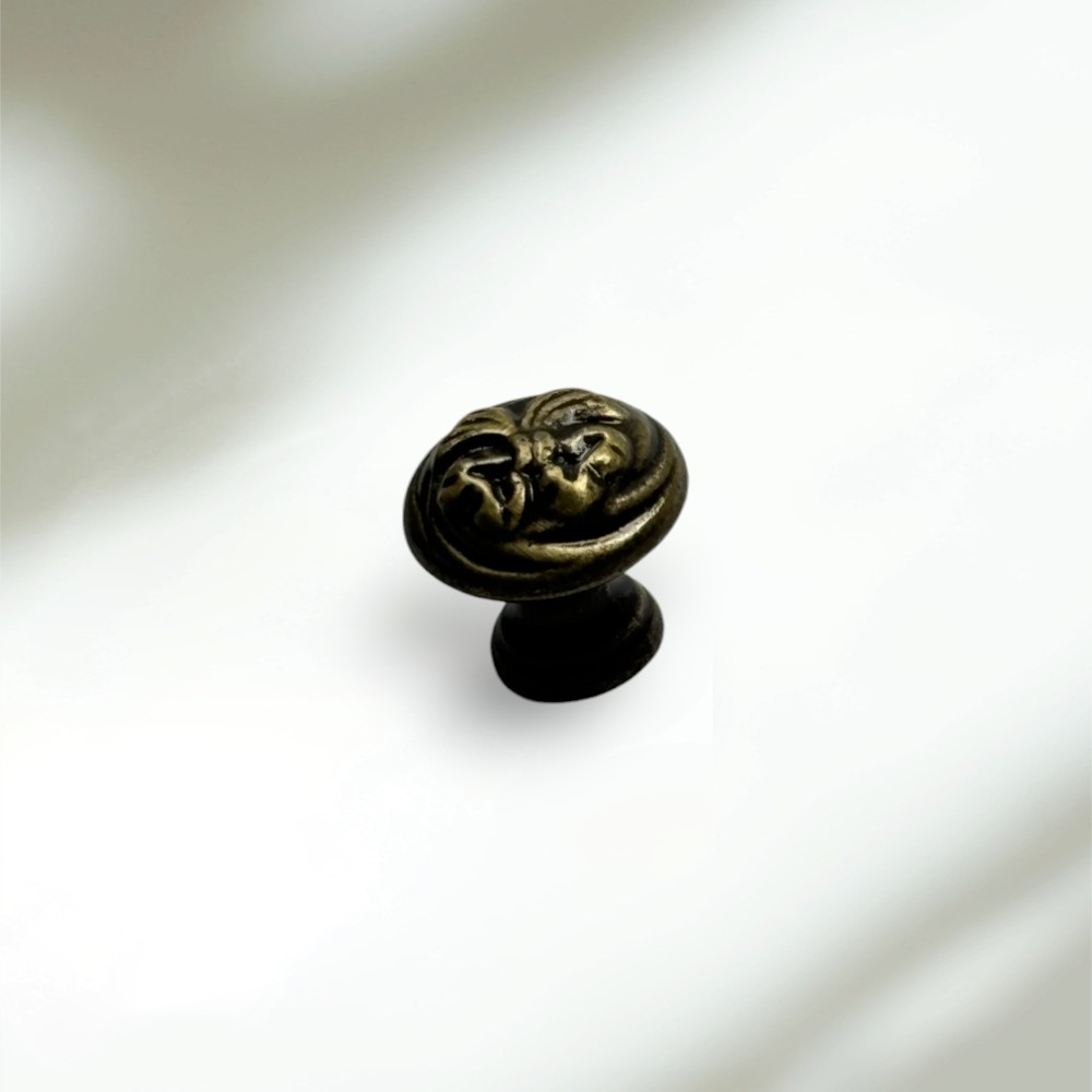 Umut Model 72 Düğme Kulp 25 mm. Antik
